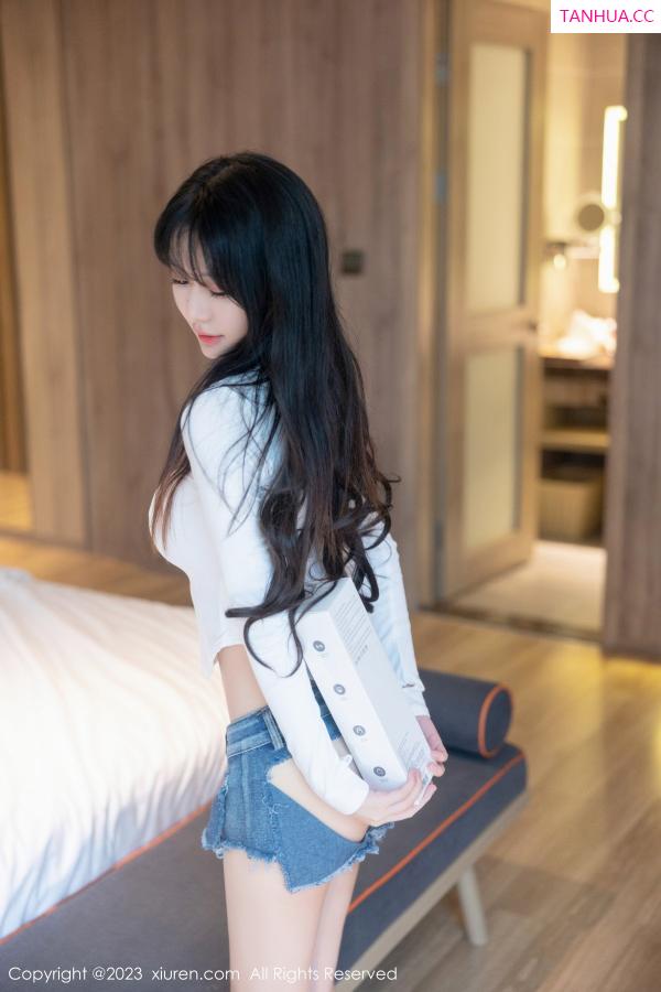   [XiuRen]高清写真图 2023.06.30 No.7010 幼幼 清纯美腿第36张图片